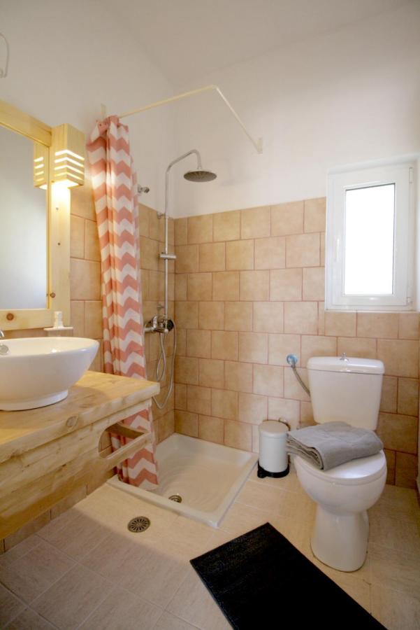 Seaside, Relaxing Family House With Playground! Villa Lavrys 4 Мараті Екстер'єр фото