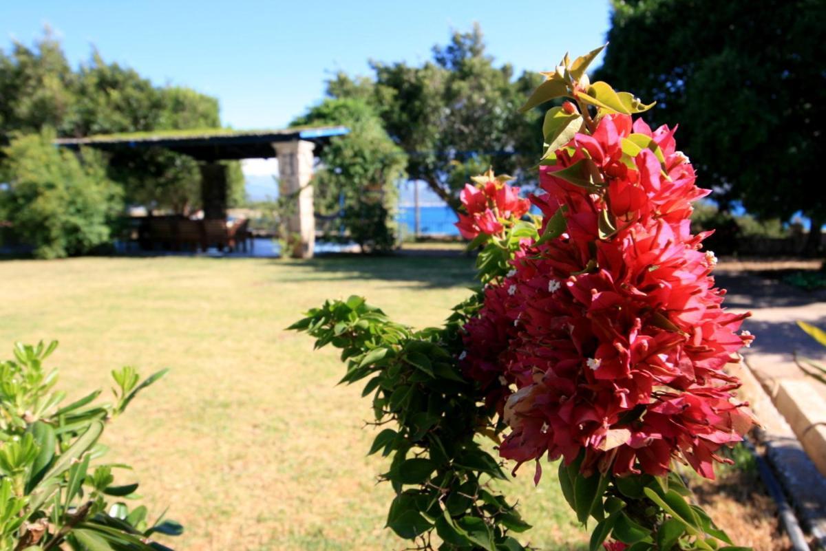 Seaside, Relaxing Family House With Playground! Villa Lavrys 4 Мараті Екстер'єр фото