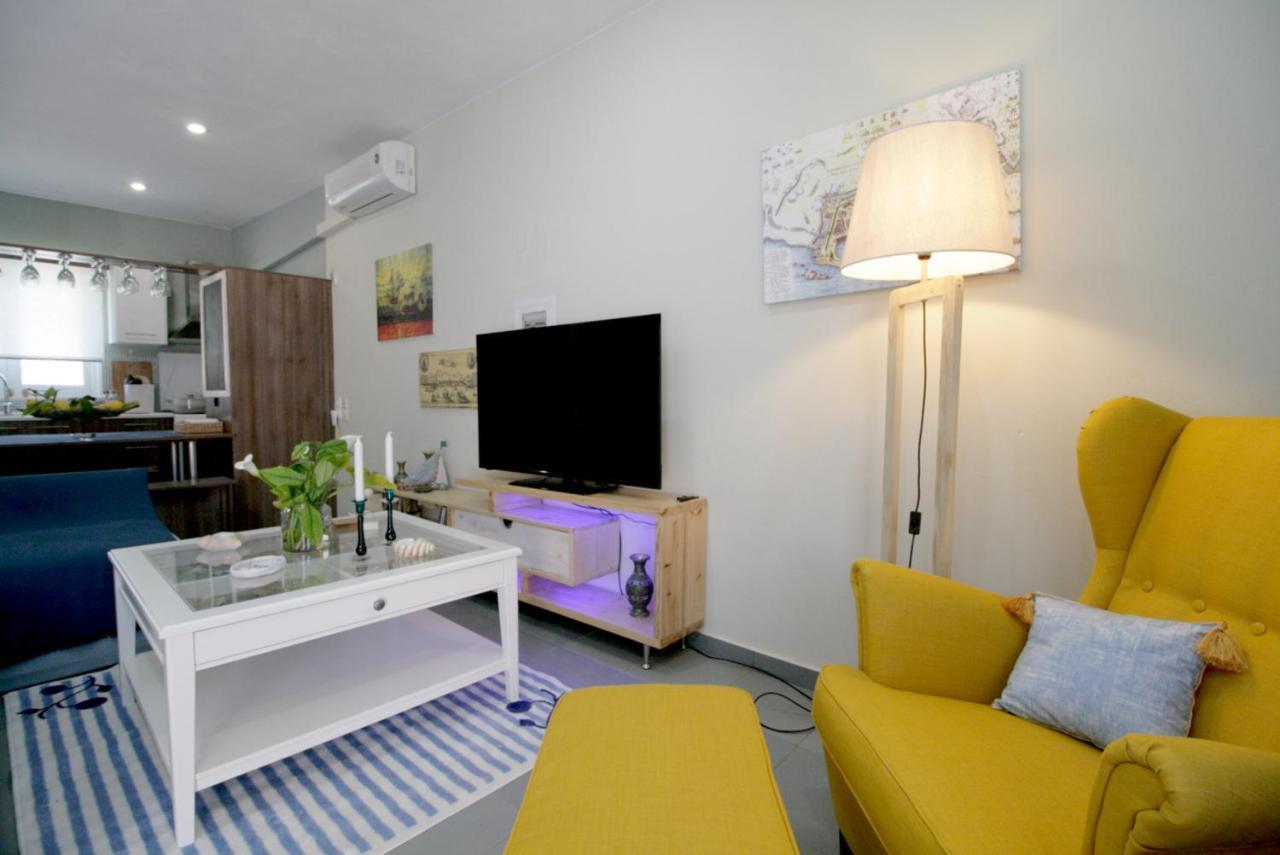 Seaside, Relaxing Family House With Playground! Villa Lavrys 4 Мараті Екстер'єр фото